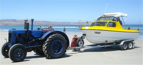 Tractor_aldinga_beach